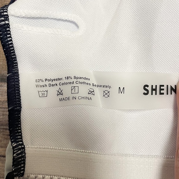 Shein Tropical Floral Flounce Navy One Piece Bathing Suit NWOT Medium Pom Poms - Picture 12 of 12